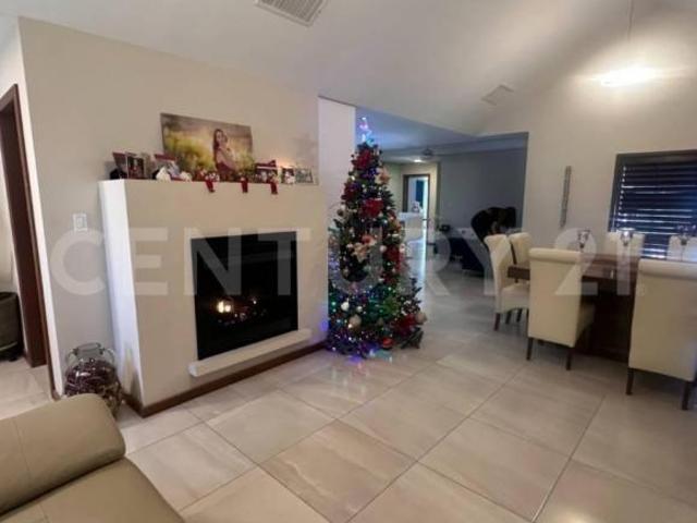 Casa en Venta De un piso Residencial Leones Chihuahua