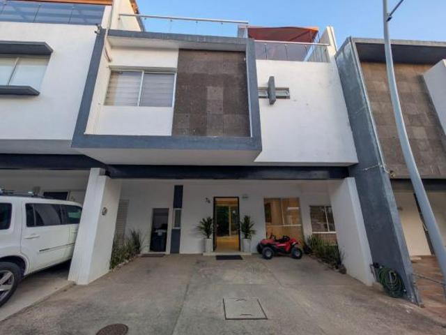 Casa en Venta Los Robles Zapopan | Coto Bosque Encantado | La Cima