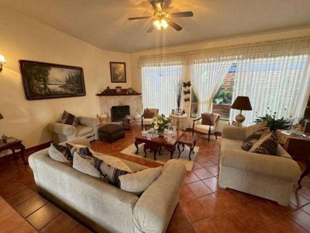 Casa en venta Los Robles, Zapopan Jalisco