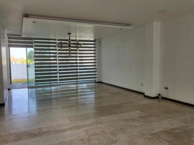 Casa en venta puerta del bosque