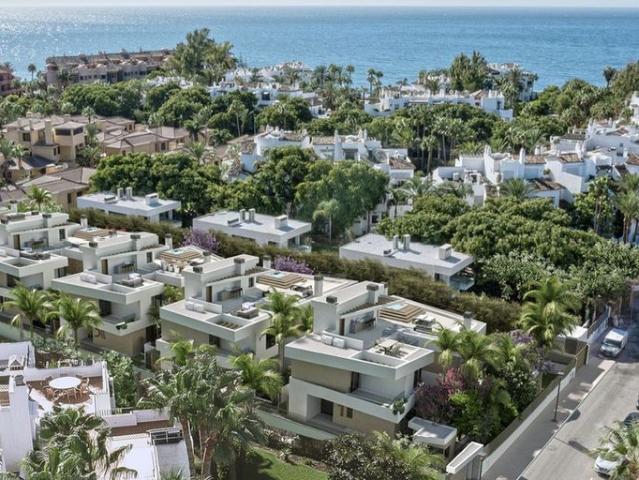 Casa en venta Puerto Banús, España
