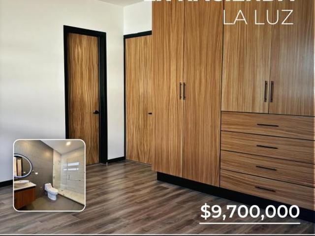Casa en venta Pachuca Privada Residencial Ex hacienda la Luz 212 m² superficie terreno y 4 recamaras