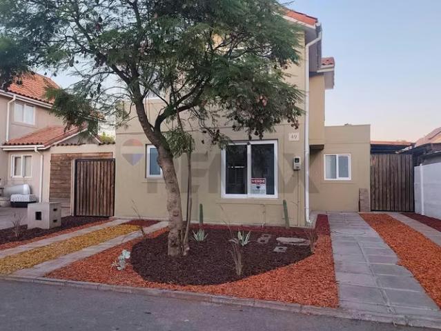 Casa en venta padre hurtado, laguna del sol 4d+3b | 4 dormitorios por 5700.00 en Padre Hurtado