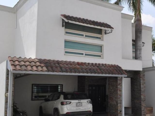 CASA EN VENTA | PALMAS DIAMANTE | SAN NICOLÁS DE LOS GARZA, N.L. Precio: $6,850,000 MXN