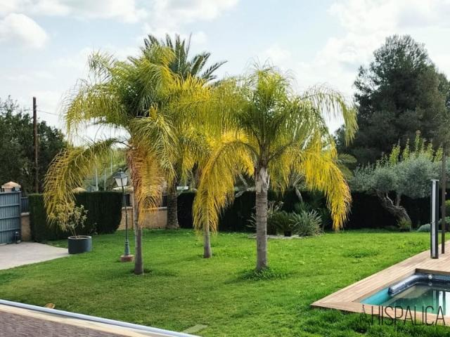 Casa en venta Palomares del Río
