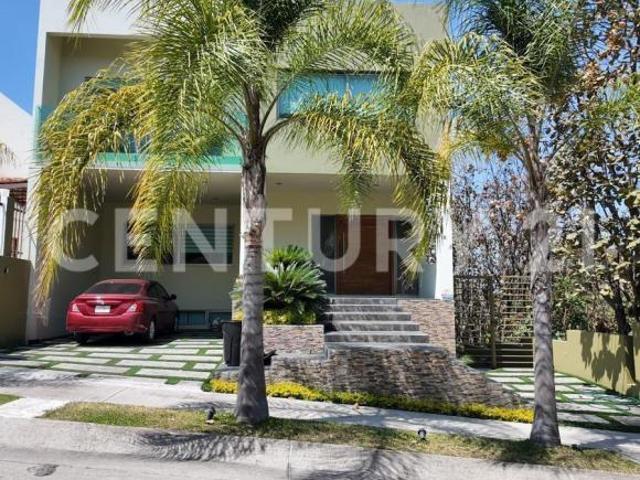 Casa en Venta Paseo del Tapir, Bugambilias, Zapopan, Jal