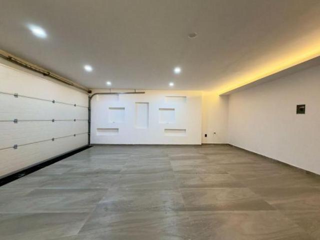 Casa en Venta – Paseos de la Herradura, Sur de Pachuca Residencia en esquina