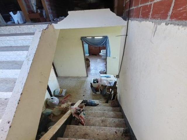 CASA EN VENTA PARA REFORMAR EN LAMPON
