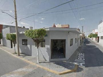 Casa En Venta en La Barca Jalisco Para Remodelar Cerca del Centro