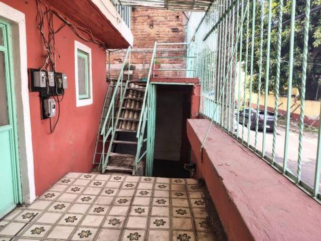 Casa en venta para remodelar en la Col. Cove