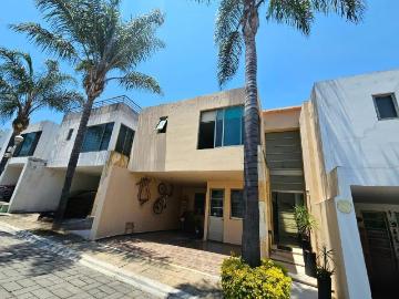 CASA EN VENTA PARA REMODELAR FRACC LOS AGAVES XILOTZINGO $2,950.000