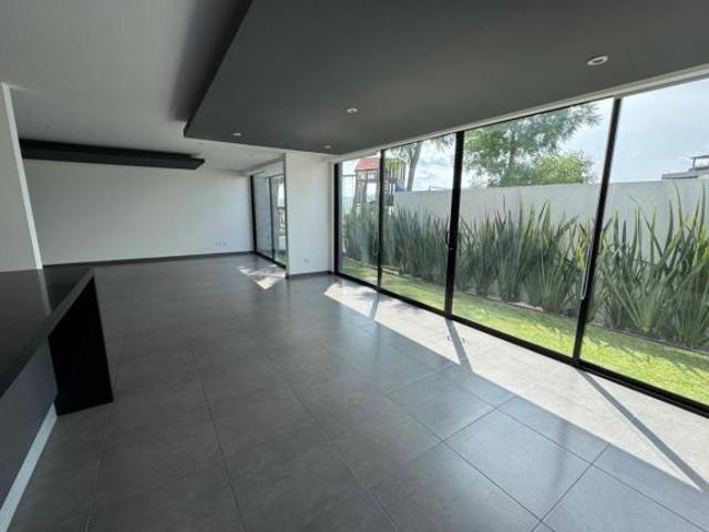CASA EN VENTA PARQUE GRAN RESERVA 3 RECAMARAS LOMAS DE ANGELOPOLIS