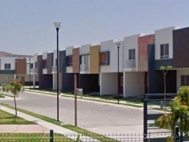 Casa en venta, Parques del Bosque, Tlaquepaque, Jalisco, México. LUN