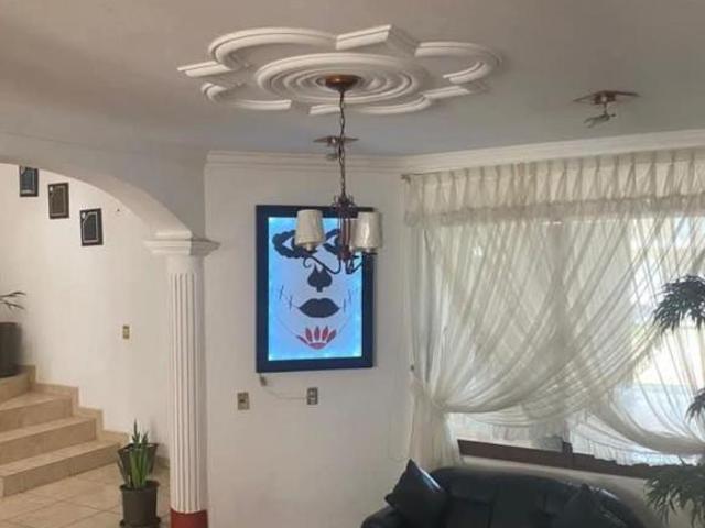 Casa en venta Pátzcuaro, Fracc. Llano de la Virgen cerca de la central camionera