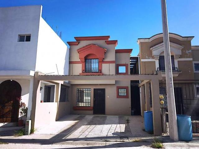 CASA EN VENTA Peral #3 4