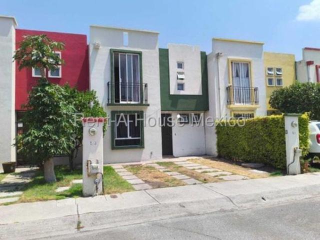 Casa en venta, Pie de la Cuesta Qro, a 10min del centro