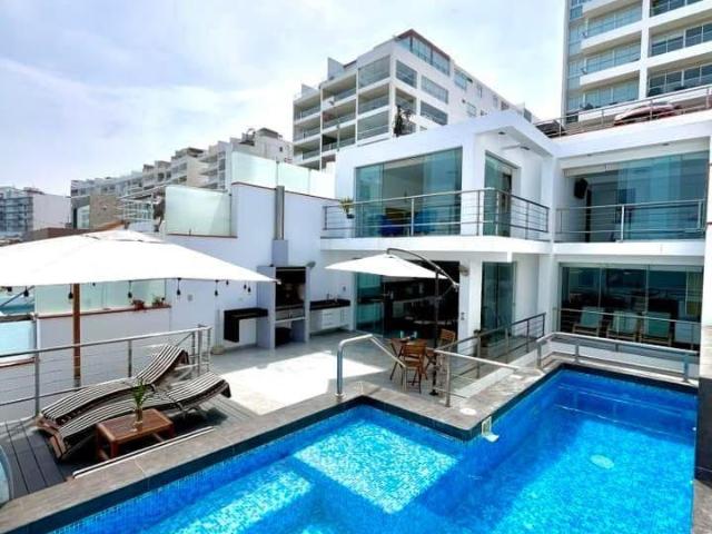 Casa en venta piscina vista al mar playa Caballeros Punta Hermosa