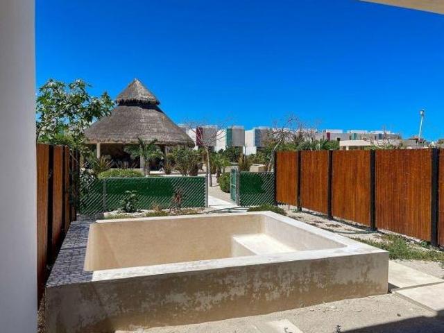 CASA EN VENTA PLAYA CHICXULUB DE TRES HABITACIONES
