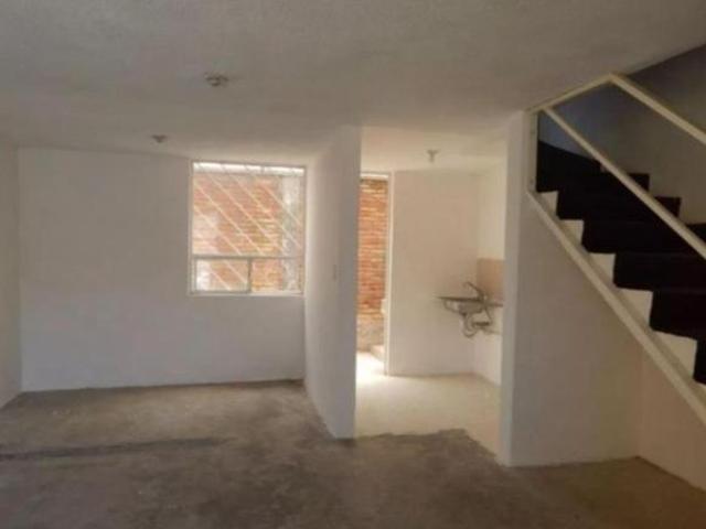 CASA EN VENTA: Polonia, C. H. Bosques del Pilar,C.P. 72310, Puebla,, Puebla