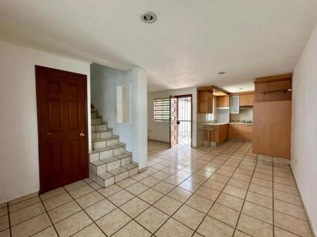 Casa en Venta por 8 de Julio dentro de Coto