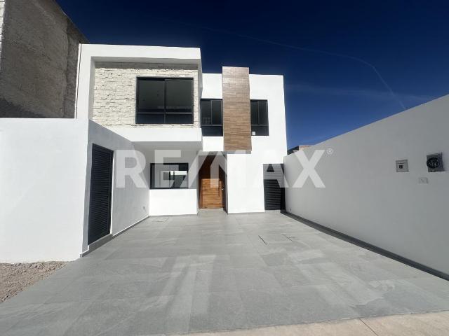 CASA en VENTA por CORREDOR MEZQUITAL