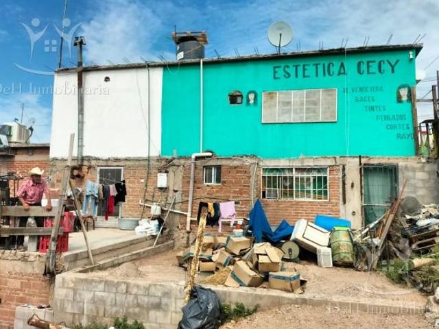 Casa en venta por la 80