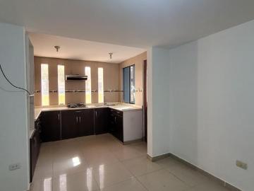 Casa en venta por la urb villa el golf de soabaya