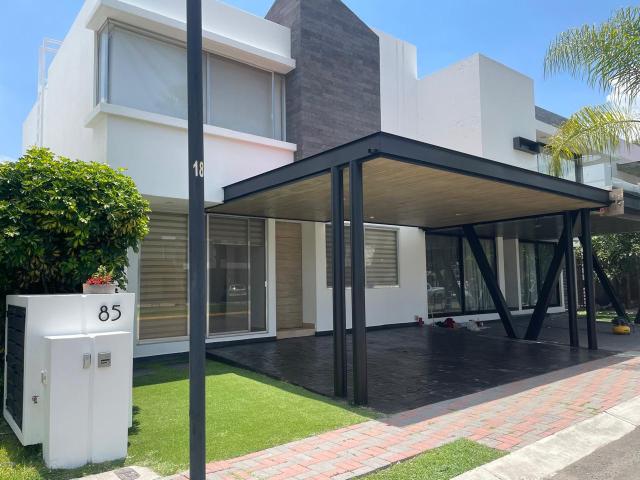 Casa en Venta Portanova Corregidora Querétaro ideal para adultos mayores