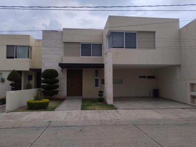 Casa en Venta Portones del Campestre