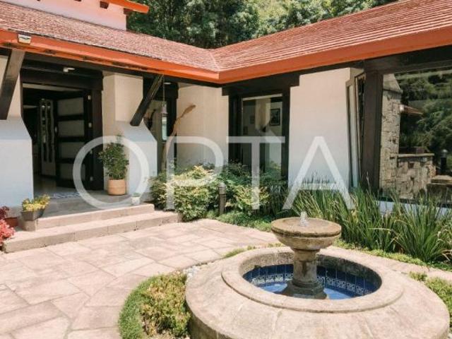 Casa en venta prácticamente en 1 nivel, Rancho San Francisco