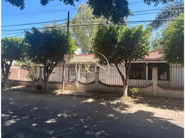 CASA EN VENTA PRADERAS DE LA HACIENDA CELAYA