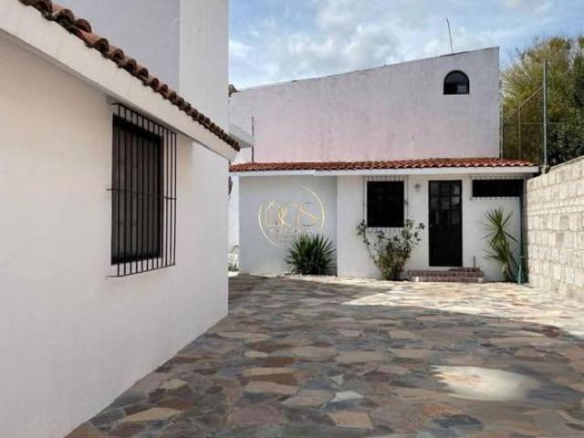 CASA EN VENTA PRADERAS DE LA HACIENDA CELAYA