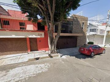CASA EN VENTA PRADO COAPA,TLALPAN, EN ADJUDICACION CERCA DE PLAZA ACOXPA