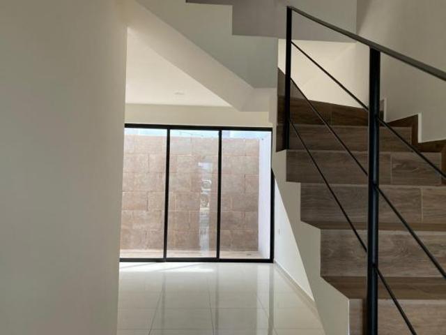 CASA EN VENTA, Priv. Real de Palmas, Villahermosa, Tabasco