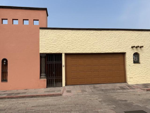 Casa en VENTA Privada Independencia Jardines de Quer?taro CASA HILDA