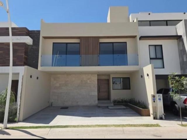 Casa en venta privada, seguridad 24/07 San Angel V!