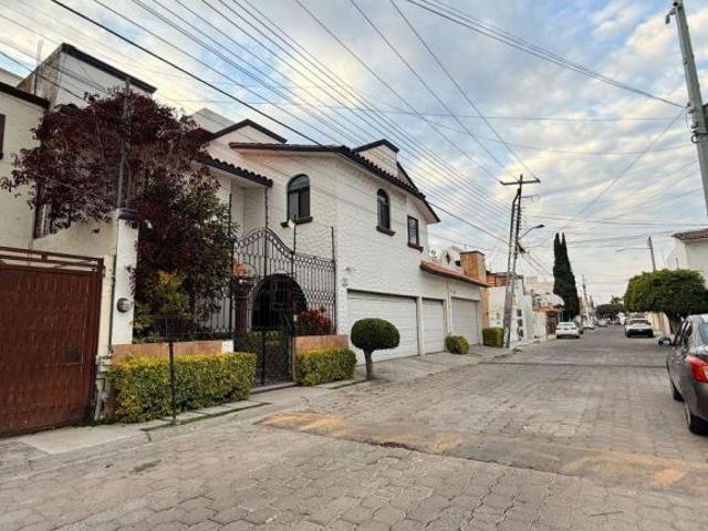 Casa en venta Querétaro, La Joya, Oportunidad Única