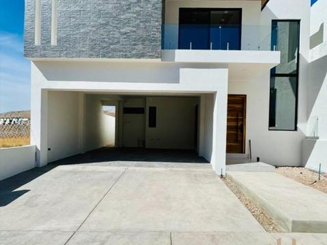 Casa en venta rec?mara planta baja Fraccionamiento Bosque Real