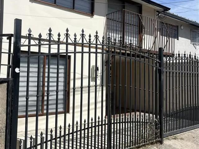 Casa en venta recién remodelada en talca | 5 dormitorios por 125000. 00 en Talca