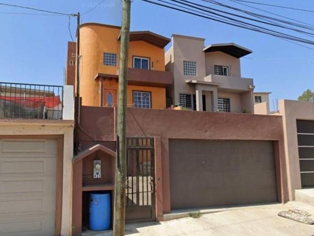 Casa en venta, Recuperación, Lomas de Valle Verde, Ensenada, Baja California, México. LUN