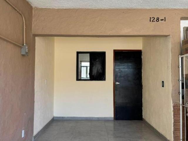 Casa en venta remodelada de una sola planta zona Belenes