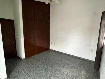 CASA EN VENTA /RENTA MUY BIEN UBICADA