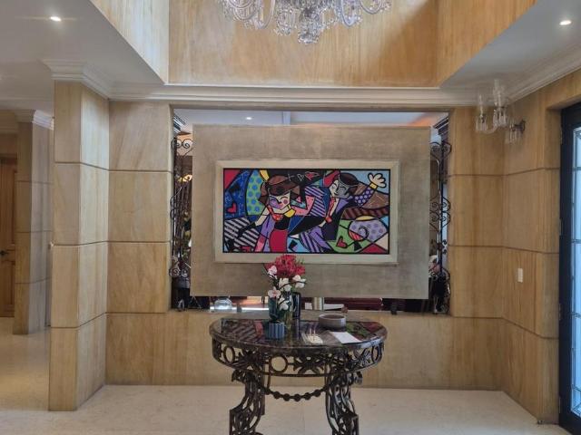 Casa en Venta Renta, Bosque de las Lomas Exclusiva Residencia en las Villas