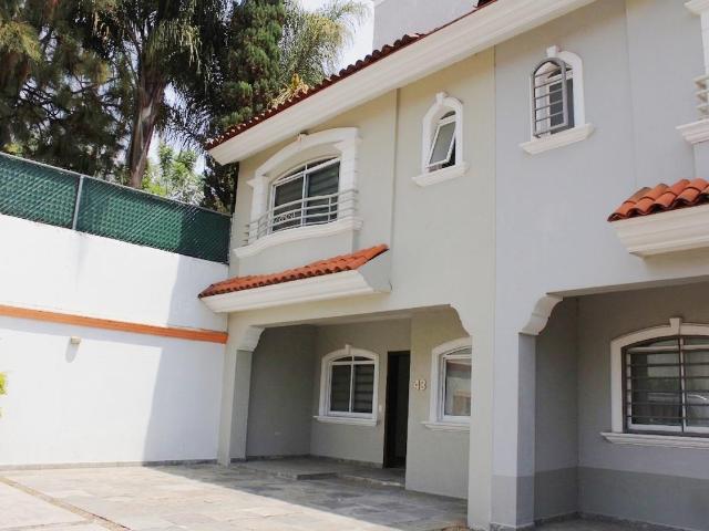 CASA EN VENTA / RENTA RESIDENCIAL SANTA FE ZAPOPAN JALISCO