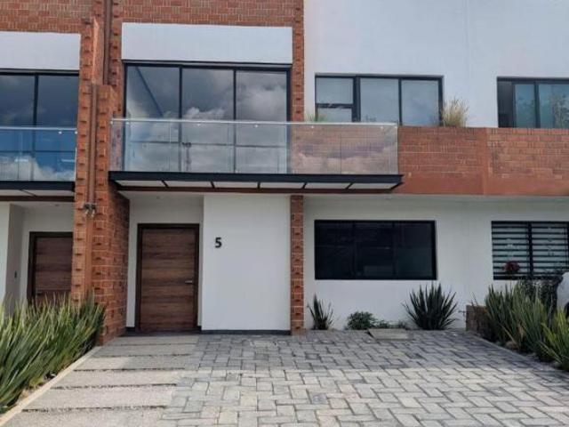 CASA EN VENTA, RESIDENCIAL ACACIAS, METEPEC, SÁLIDA A AV. PINO SUAREZ, A 5 MIN DE GALERIAS METEPEC