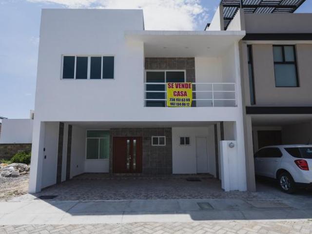 Casa en venta, Residencial cinco Bosques. Tehuacán, Puebla