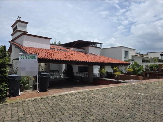 CASA EN VENTA RESIDENCIAL CLUB DE GOLF LOS ENCINOS LERMA A 20 MINUTOS DE GALERIAS METEPEC