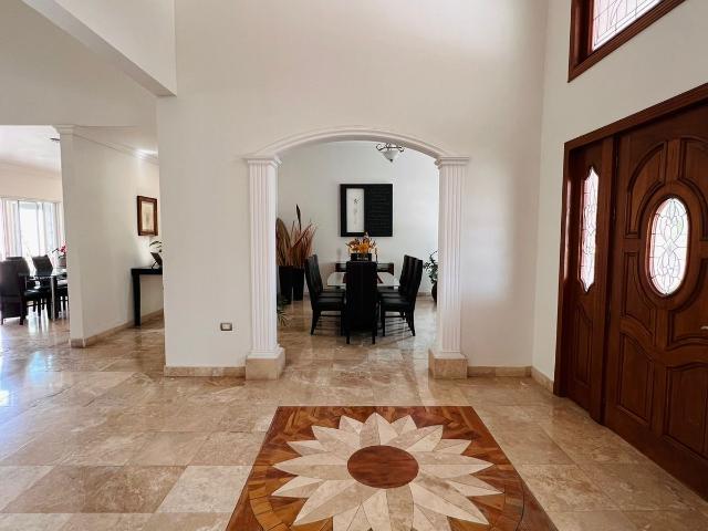 CASA EN VENTA RESIDENCIAL JARDINES DEL LAGO