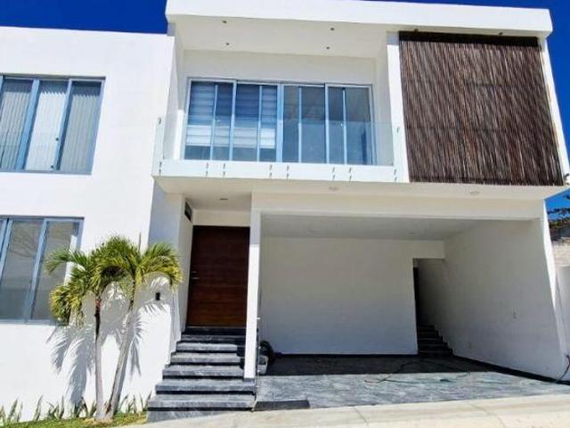 CASA EN VENTA, RESIDENCIAL RIO BLANCO, 3 RECS + CUARTO DE SERVICIO, TUXTLA GUTIERREZ, CHIAPAS