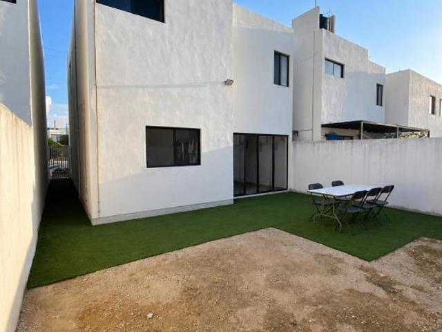 CASA EN VENTA RESIDENCIAL SOLANA MEÉRIDA YUCATÁN